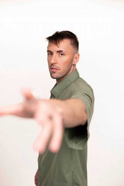 El cantante Marcos presentará su nuevo proyecto pop.