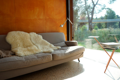El interior de la ‘Casa Office’, una de las dos que se han construido.