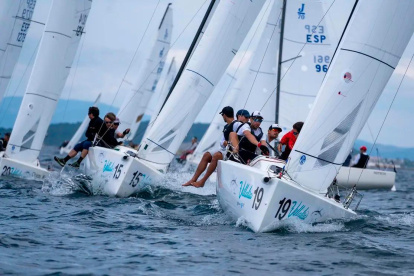 La competición estuvo reñida hasta el última regata.