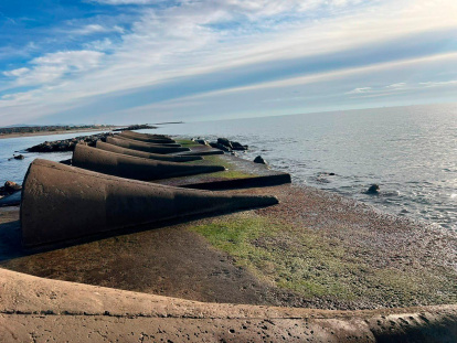 Los espigones de Cunit están muy dañados.