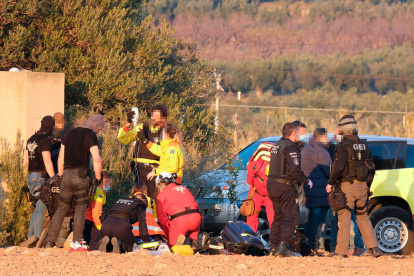 Los agentes tuvieron que disparar y neutralizar al pistolero.