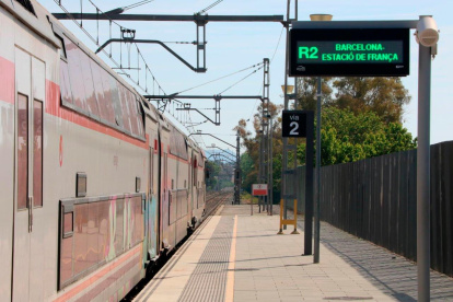 El tren es imprescindible en el Baix Penedès.