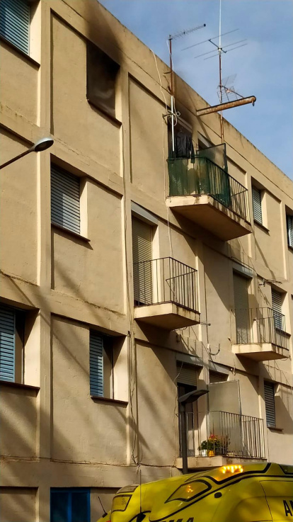 El piso que se ha quemado, desde el exterior.