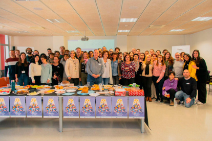 Desayuno solidario del personal del IPHES-CERCA.