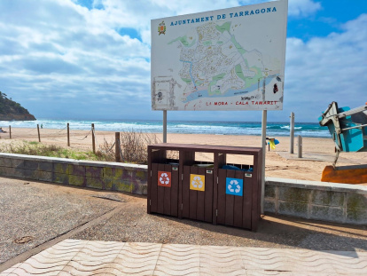 Nuevas papeleras que se instalarán en las playas.