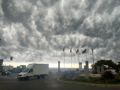 Nubes de tormenta en Tarragona.