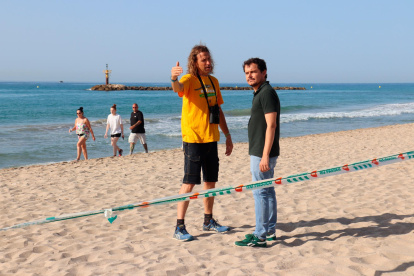 Hèctor Hernàndez junto al concejal de Medi Ambient de Tarragona, Guillermo García.