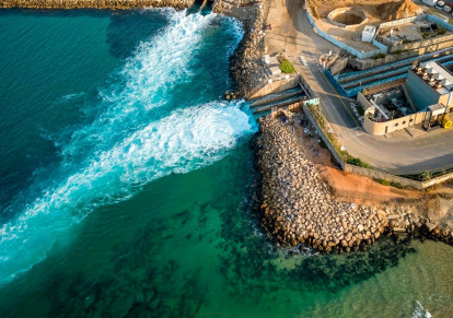 Liberación del agua con una gran cantidad de salmuera.