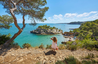 Vistas idílicas sobre l’Illot, en l’Ametlla de Mar.