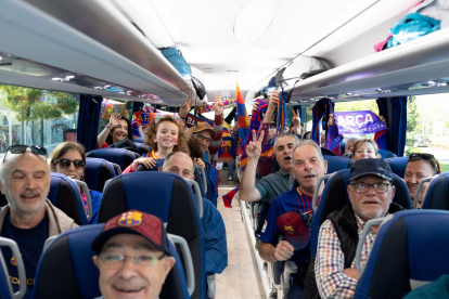 Los aficionados culers salieron de Reus en el autocar de la Penya Barcelonista Baix Camp.