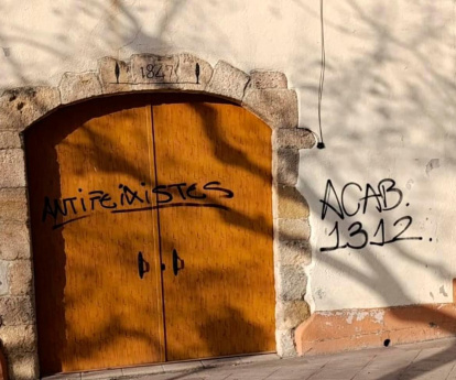 Pintada con la soigla ACBA y la cifra 1312.