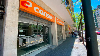 Los comercios cerrados.