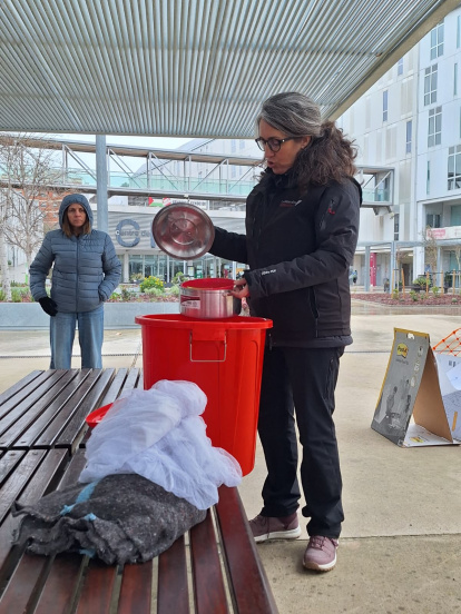 Imagen de kit de emergencia que se entrega a las familias con productos que no son de alimentación.