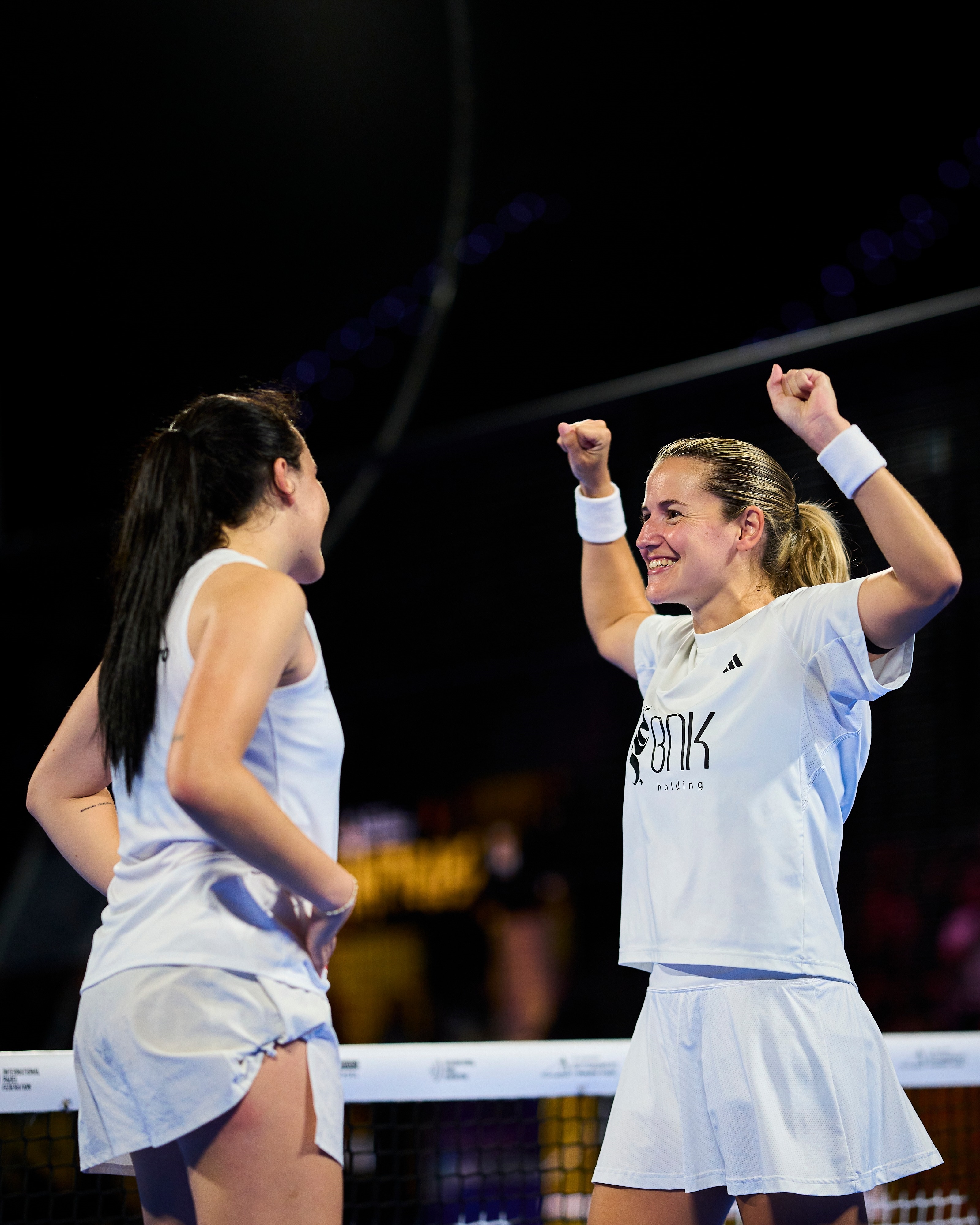 Ari Sánchez and Andrea Ustero celebrate at Rotterdam P2 in October 2026